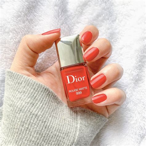 swatches le vernis dior 999|Dior varnish review.